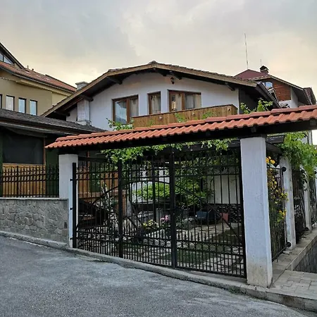 Ikonomov House Penzion