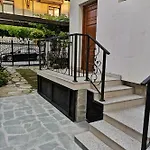 Ikonomov House Pensjonat 4*
