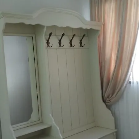 Πανσιόν Ikonomov House