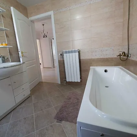Ikonomov House 4*